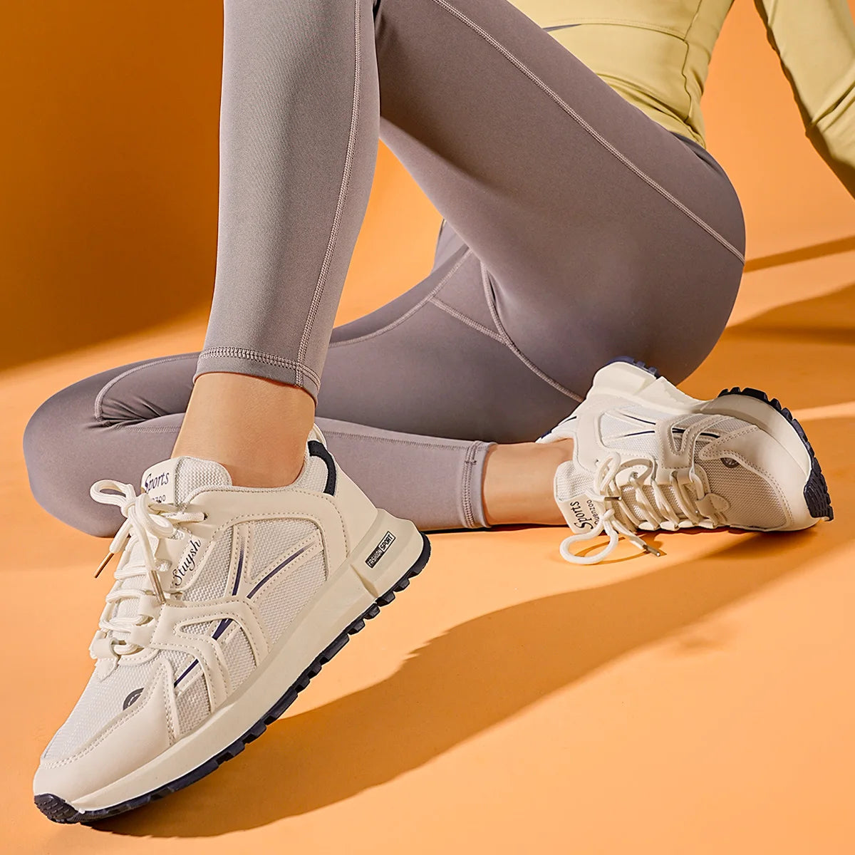 2025 New Comfortable and Stylish Women's Shoes: Elegant Round-Toe Solid Color Sporty Casual Shoes for Spring and Autumn